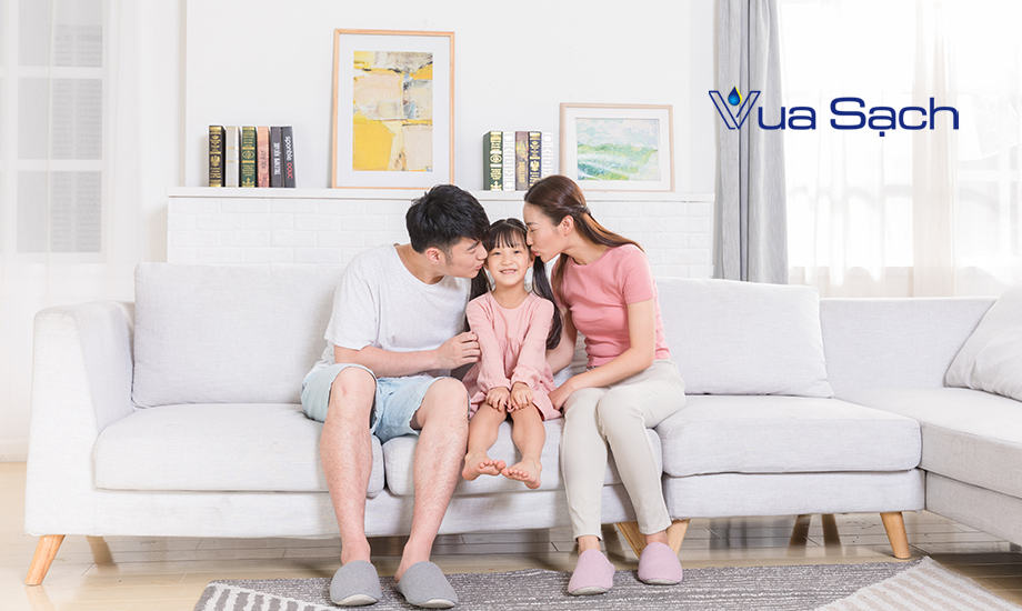 dich-vu-ve-sinh-ghe-sofa-da-tai-nha-da-nang